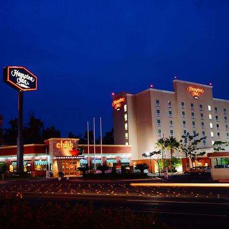 Hampton Inn By Hilton Guadalajara-Aeropuerto Las Pintas Екстер'єр фото