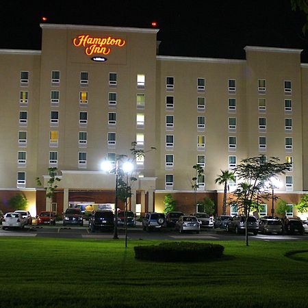 Hampton Inn By Hilton Guadalajara-Aeropuerto Las Pintas Екстер'єр фото