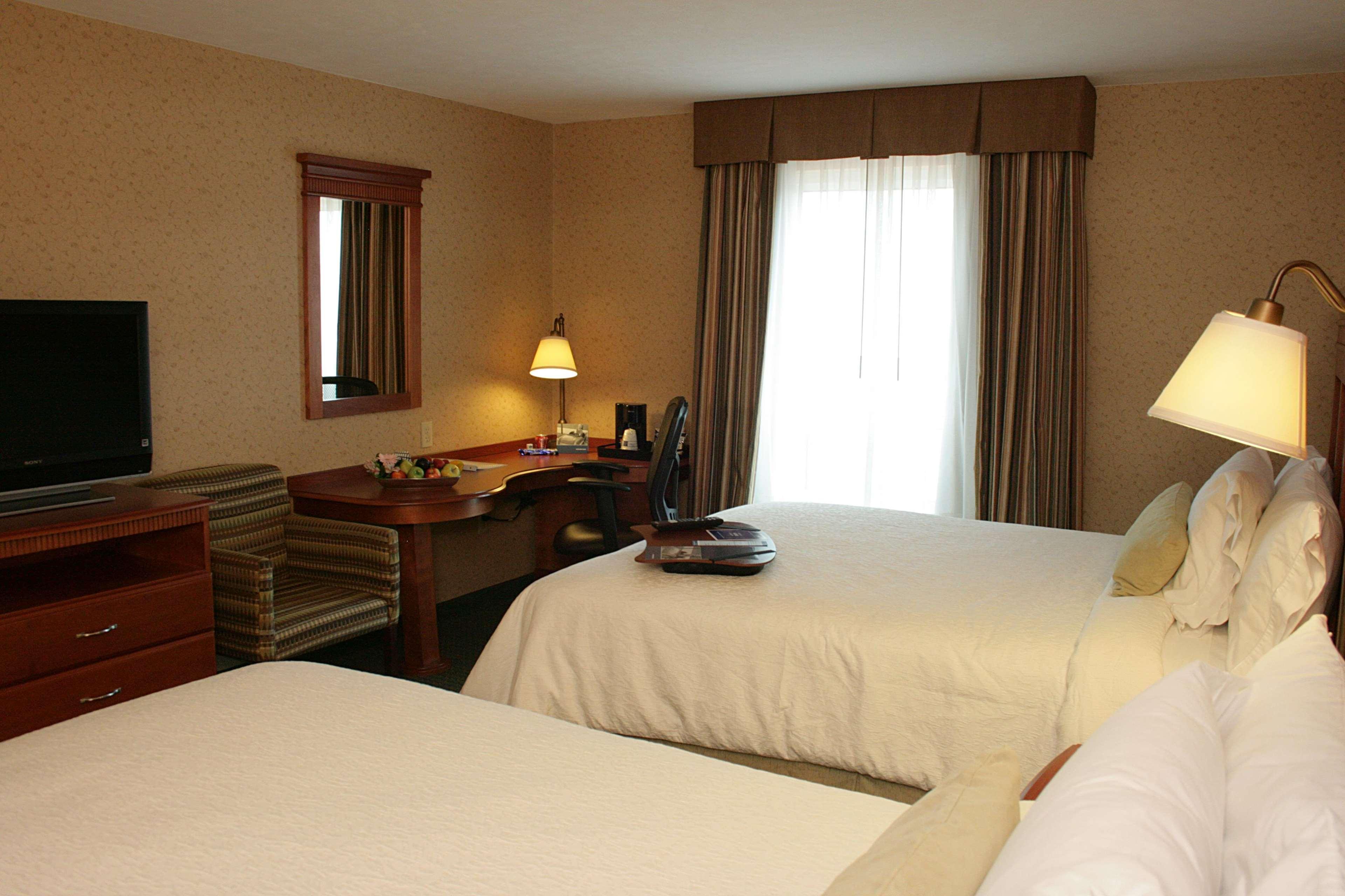 Hampton Inn By Hilton Guadalajara-Aeropuerto Las Pintas Екстер'єр фото