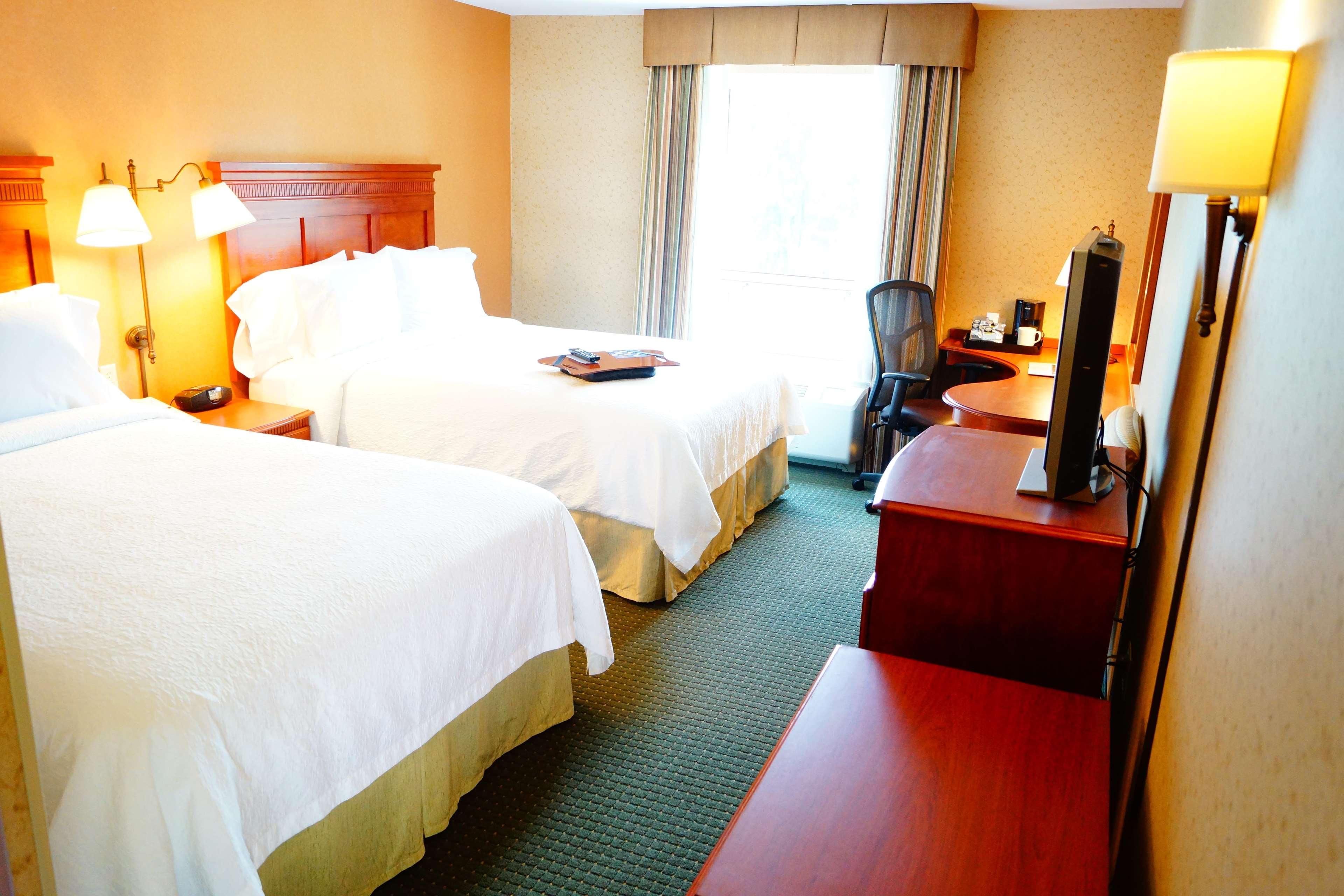 Hampton Inn By Hilton Guadalajara-Aeropuerto Las Pintas Екстер'єр фото